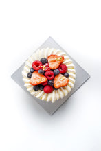 Load image into Gallery viewer, Mixed Berries Cheese Cake