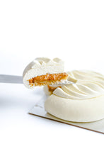 Load image into Gallery viewer, Vanilla Cloud Cake