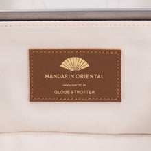 Load image into Gallery viewer, Globe-Trotter: Carry-On - 4 Wheels Black and Caramel
