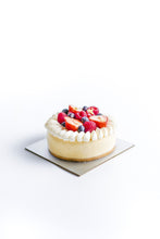 Load image into Gallery viewer, Mixed Berries Cheese Cake
